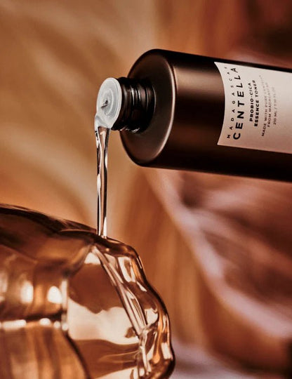 MADAGASCAR CENTELLA PROBIO - CICA ESSENCE TONER - Lotion apasainte Skin 1004- Karenation